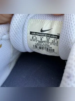 Women’s NIKE athletic sneakers 🌟 thumbnail 5