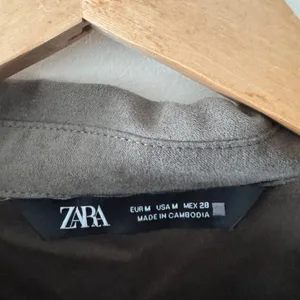 Zara Green Faux Suede Button‎ Down Shirt Shacket thumbnail 7