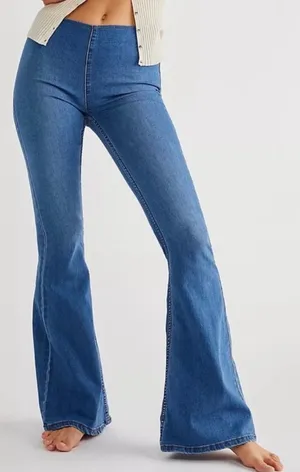 Free People pull on Flare Jeans in blue size 28s thumbnail 1