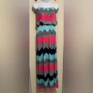NWT Trixxi Strapless Colorful Chevron Print Maxi Sundress thumbnail 2