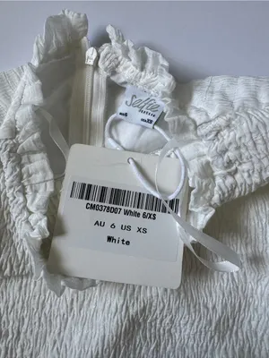 Selfie Leslie Secret Garden Long Sleeve Smocked Bodice Dress White Size XS NWT thumbnail 4