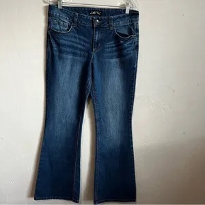 LEI Sophia Hipster Flare Vintage Denim‎ Jeans thumbnail 2