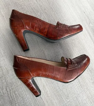Jones New York Brown Croc-Embossed Loafer Heels Size 6 thumbnail 1