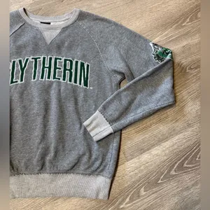 •HARRY POTTER• SLITHERIN SWEATSHIRT thumbnail 2