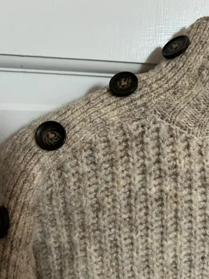 Sweater thumbnail 5