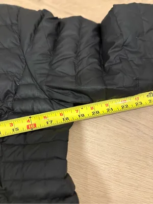 Patagonia Women's Black Down Jacket Size Small thumbnail 11