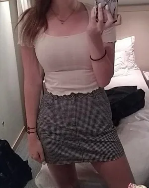 American Eagle Outfitters Top thumbnail 1