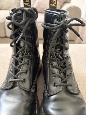 Dr. Martens Black 8-Eye Lace Up Boots Sz 9 thumbnail 9
