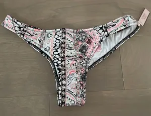 NWT Victoria’s Secret bikini bottoms scrunch butt minimum coverage XS thumbnail 1