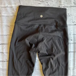 Lululemon Women’s Black Crop Leggings High-Rise Size 6 Athletic Athleisure EUC thumbnail 12