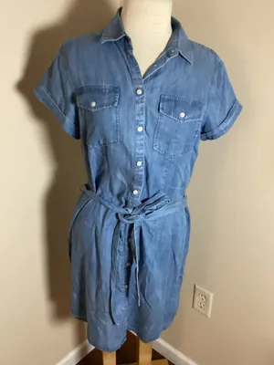 UNTUCKit for her Short Sleeve Denim Belted Dress Size 8 thumbnail 1