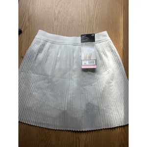 #2 New Womens GapFit Athletic Pleaded Stretchy Skort w/Inside Pocket White Small thumbnail 3
