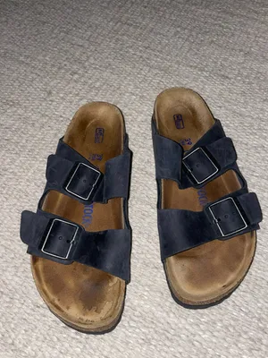 Women’s BIRKENSTOCK sandals in Navy thumbnail 4
