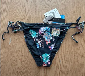 B8 New Women’s O’Neill String Bikini👙Bottoms Navy Floral Print Size Xs thumbnail 1