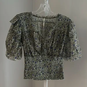 Free People Beatrice Floral Smocked Waist Top Size Small Y2K 90s Fairy thumbnail 4