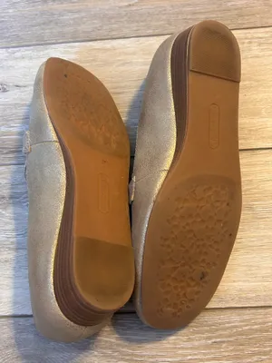 Baretraps Women’s Gold Flats thumbnail 8