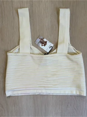 Sincerely Jules Cream Ribbed Crop Top Size Medium NWT thumbnail 3