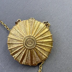 Estee Lauder Gold Tone Solid Perfume Compact Pendant Locket Necklace 70's thumbnail 4