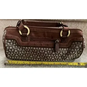 TOMMY HILFIGER Vintage Y2K Shoulder Purse, Excellent Pre-owned Condition thumbnail 3