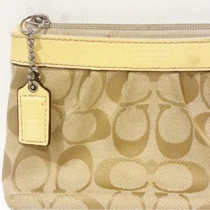 Coach Signature Canvas Wristlet Zip Pouch With Patent Leather Trim Wallet thumbnail 2