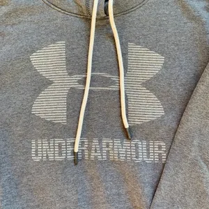 Under Armour hoodie thumbnail 2