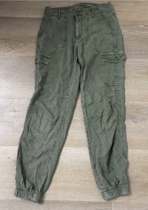 American Eagle Outfitters Olive Green Cargo Jogger Pants thumbnail 1
