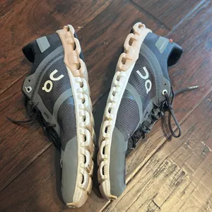 On Cloud Running Cloudflow Sneakers Size 9 Pink thumbnail 9
