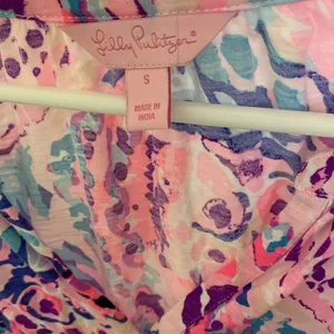 Lilly Pulitzer Meg Colony Coral Shell Out Pink Purple Top Cotton Small Shirt HTF thumbnail 5
