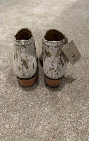 NWT Ariat boots thumbnail 3