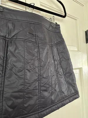 Athleta Toasty Buns Quilted Puff Skirt Size 2 Charcoal Gray Insulated Après Ski thumbnail 7