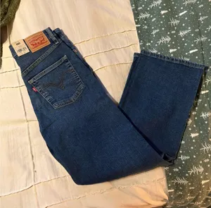 Levi’s Ribcage Straight Jeans thumbnail 1