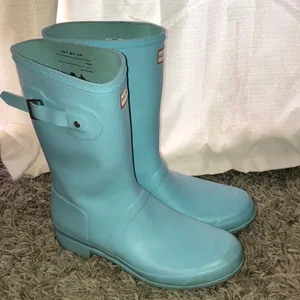 Hunter Women's Original Short Rain blue in color size 11 rubber boots sp… thumbnail 3