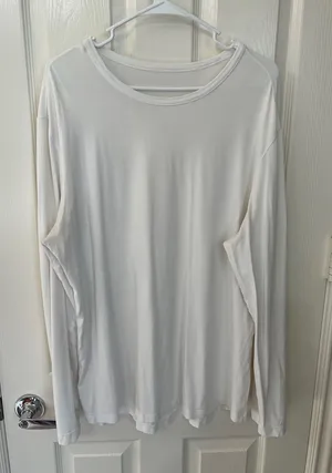 Lululemon Men’s Zeroed in long sleeve shirt. Pit to Pit 24” likely XL-XXL thumbnail 1