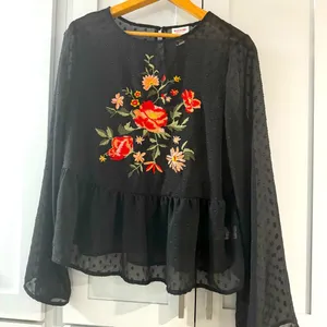 Sheer Black Peplum Blouse w/ Colorful Rose Floral Embroidery Bell Sleeves small‎ thumbnail 1