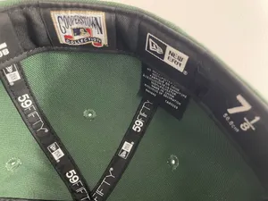 Hat club dr doom New York Yankees size 7 1/8 used in good condition very rare thumbnail 9
