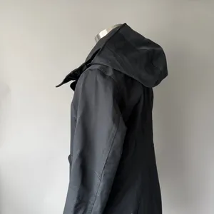 Patagonia Black Hooded Jacket Women’s Small Full Zip Coat thumbnail 6