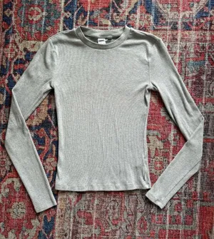 Aritzia TNA Long Sleeve Top thumbnail 1