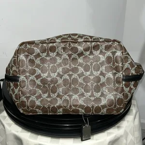 Coach F33504 Signature Taxi Zip Top Tote thumbnail 9