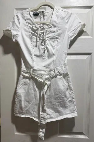 Bebe white lace up front romper/ belted 8 thumbnail 1