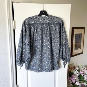 Doen O’Keeffe Blouse Prancing Fawn Floral Cotton Blue Cream Small‎ NWT thumbnail 9