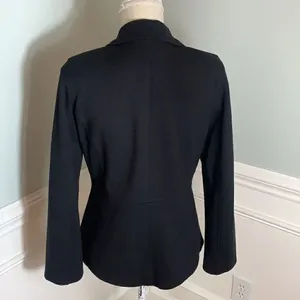 Eileen Fisher Black 3 Button blazer Size small thumbnail 4