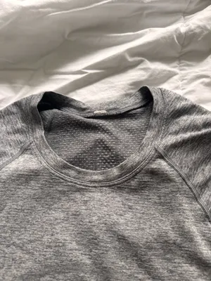 Lululemon Swiftly Tech Short Sleeve thumbnail 3