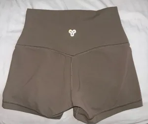 Aritzia BUTTER Cheeky Hi-Rise 3” Short thumbnail 1