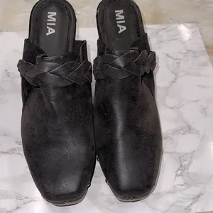 MIA Black studded Mules size 10M thumbnail 2