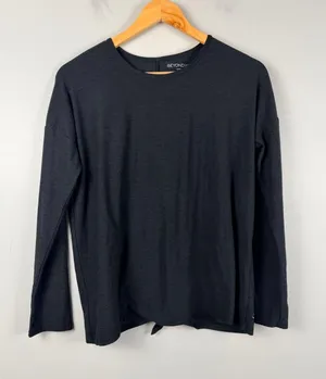 Beyond yoga Heather grey black long sleeve back tie top size small thumbnail 1