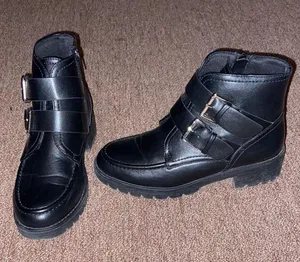 Elditas Boots thumbnail 1