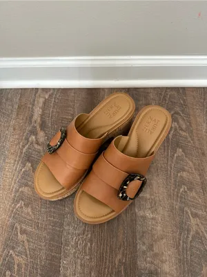 Naturalizer Tan Platform Slide Sandals with Tortoiseshell Buckle thumbnail 2