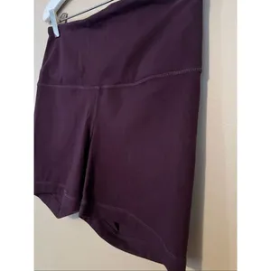 Yogalicious lux purple biker shorts woman’s size small thumbnail 2