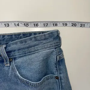 KanCan 100% Cotton Nonstretch Light Wash Ripped Straight Leg Jeans thumbnail 9