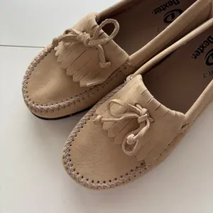 Dexter Sport‎ Mocs Women's Size 7 Wide Tan Tumbled Nubuck Comfort Loafers thumbnail 2